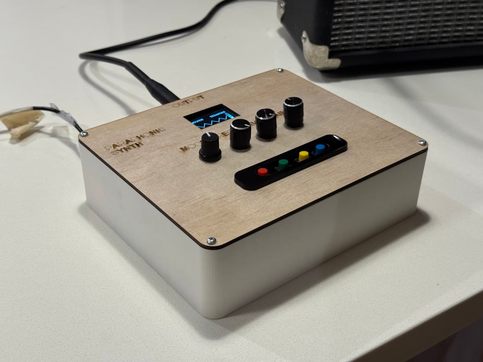 Semi Analog Paraphonic Synth - Thumbnail 3